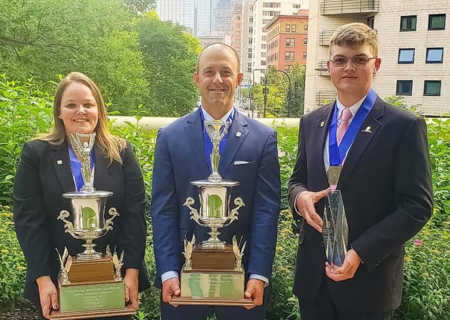 WCA President Nick Bennett Wins International Auctioneer Championship